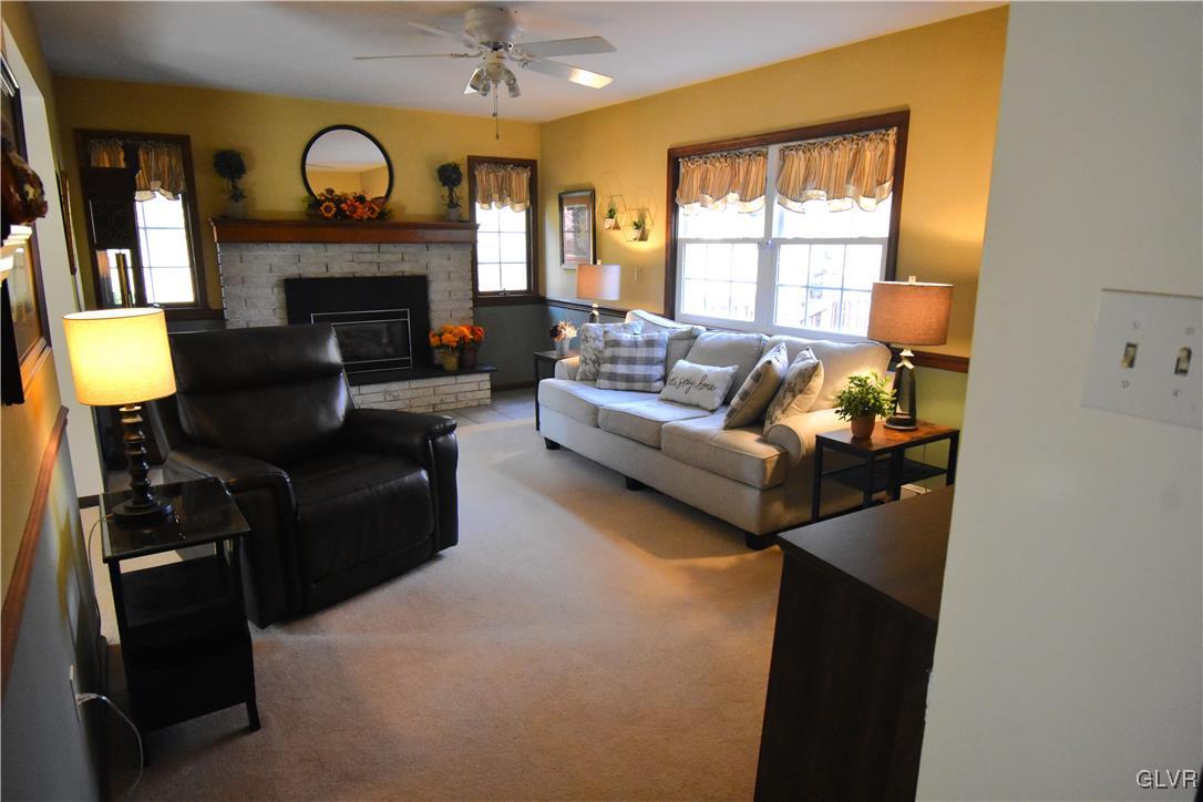 325 Spring Valley Road Easton, PA 18042 - Photo 4 of 37 Gallery Image 4