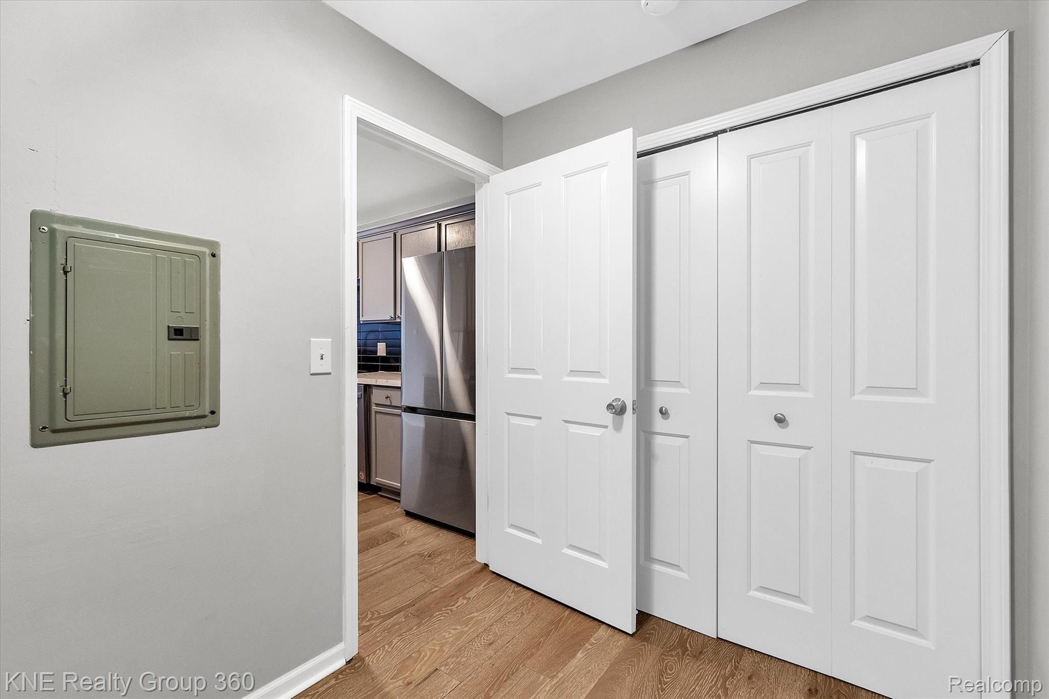 4047 Hampton Ridge Boulevard, Unit 6 Howell, MI 48843 - Photo 13 of 33 13-4047-Hampton-Ridge-Blvd-WindowStill-Real-Estate-Photography-13.jpg
