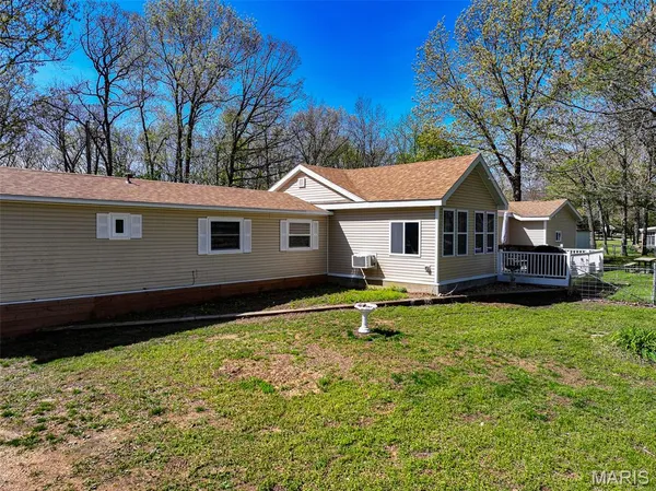 $265,000 | 1297 Southeast 879 Pvt Road, Deepwater, MO 64740