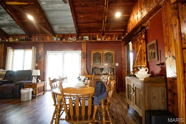 $265,000 | 1297 Southeast 879 Pvt Road, Deepwater, MO 64740