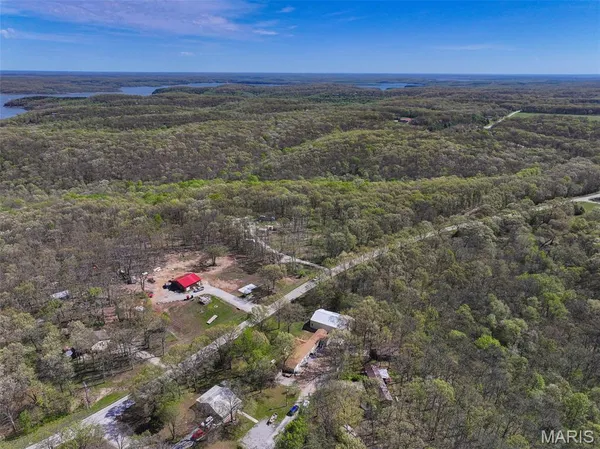 $265,000 | 1297 Southeast 879 Pvt Road, Deepwater, MO 64740