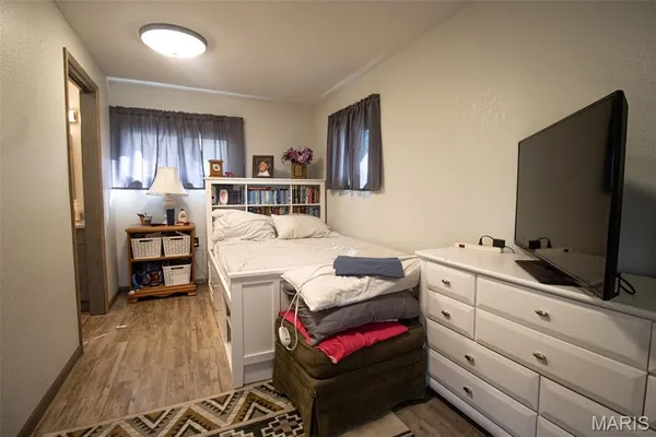 $265,000 | 1297 Southeast 879 Pvt Road, Deepwater, MO 64740