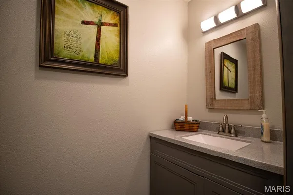 $265,000 | 1297 Southeast 879 Pvt Road, Deepwater, MO 64740