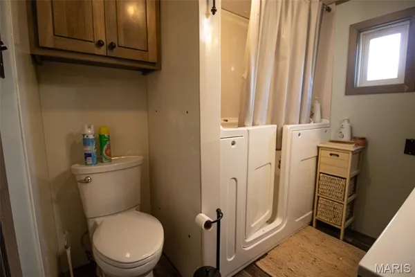 $265,000 | 1297 Southeast 879 Pvt Road, Deepwater, MO 64740