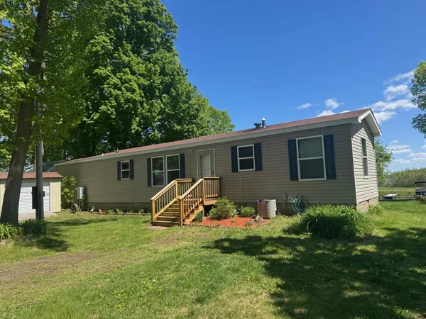 $284,000 | 39872 East Moose Lane, Wahkon, MN 56386