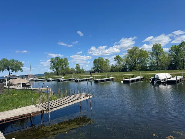 $284,000 | 39872 East Moose Lane, Wahkon, MN 56386