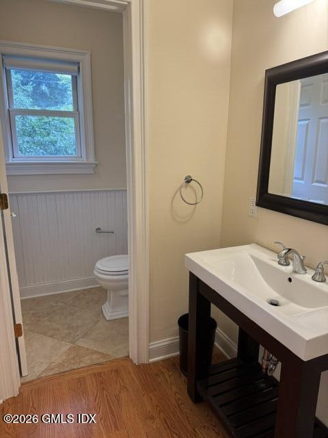 30 Stillview Road Stamford, CT 06902 - Photo 12 of 18 Half Bath