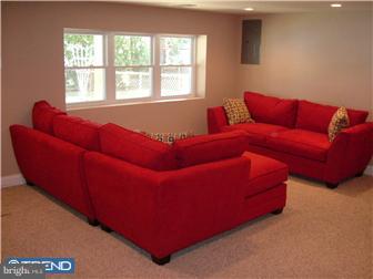 12742 Minden Road Philadelphia, PA 19154 - Photo 8 of 11