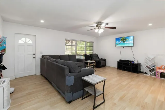 $340,000 | 118 Lake Minnie Drive, Sanford, FL 32773