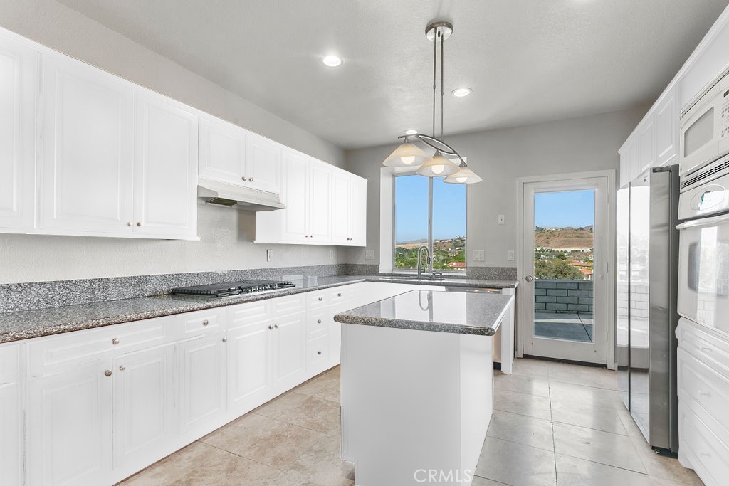 33696 Bridgehampton Drive Dana Point, CA 92629 - Photo 7 of 30