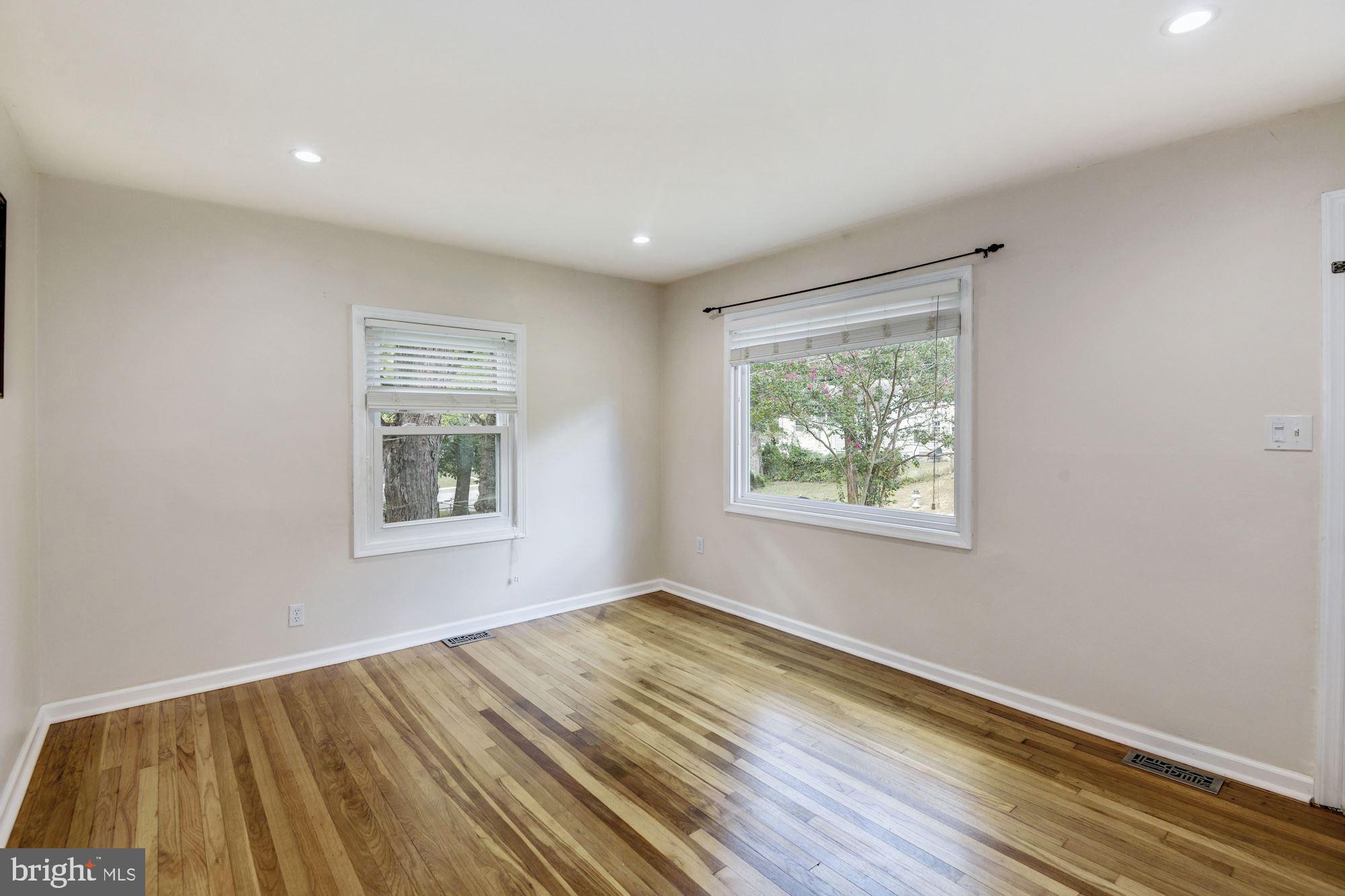 4514 Furman Road Rockville, MD 20853 - Photo 8 of 28 Gallery Image 8