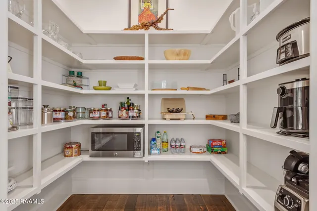 $775,000 | 1908 Glasgow Avenue, Baton Rouge, LA 70808