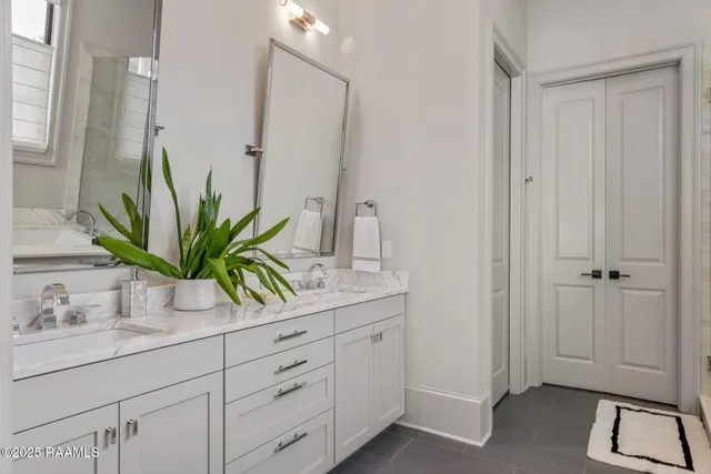 $775,000 | 1908 Glasgow Avenue, Baton Rouge, LA 70808