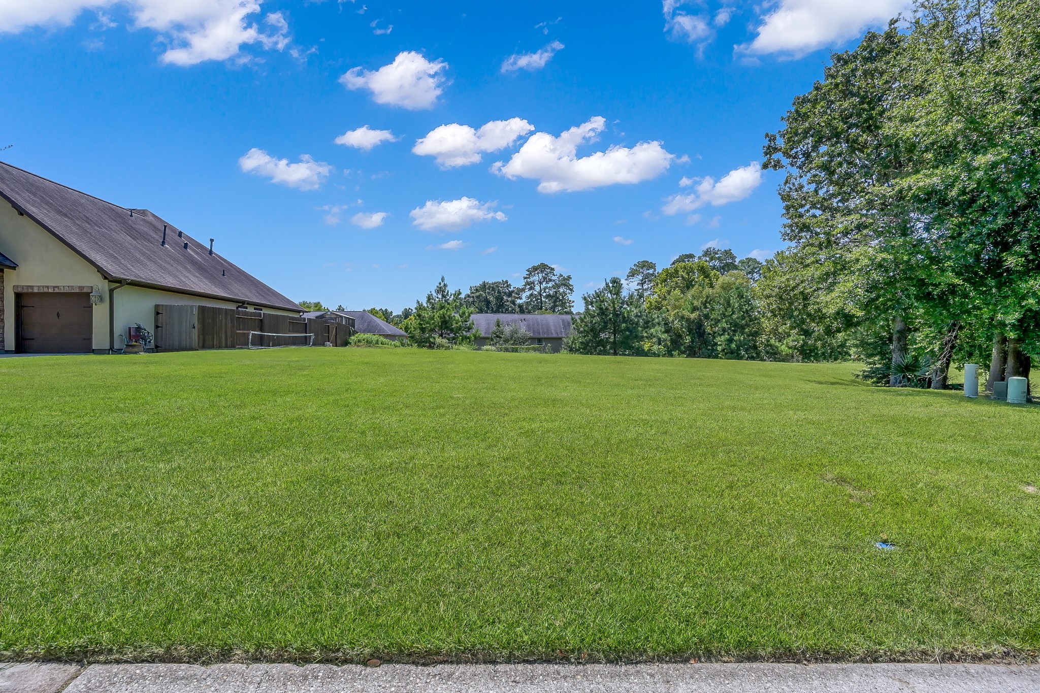 2402 Bramlet Drive Conroe, TX 77304 - Photo 3 of 15