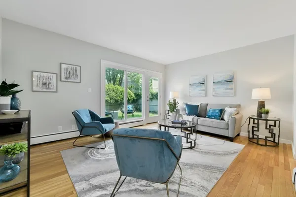$4,400 | 30 Lowell Street, Unit 30, Cambridge, MA 02138