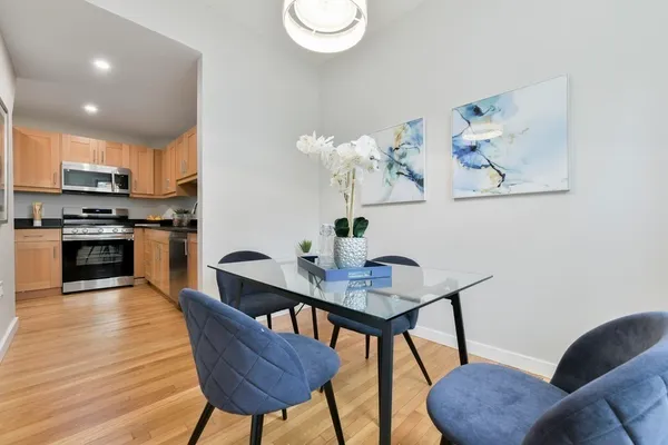 $4,400 | 30 Lowell Street, Unit 30, Cambridge, MA 02138