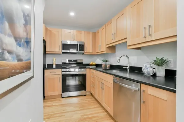 $4,400 | 30 Lowell Street, Unit 30, Cambridge, MA 02138