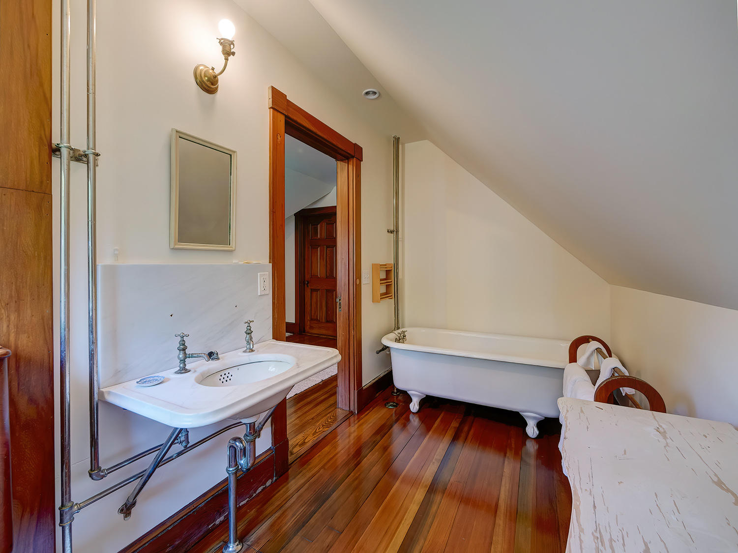 19 Delights Road Northeast Harbor, ME 04662 - Photo 47 of 61 Third Floor Bath with tub
