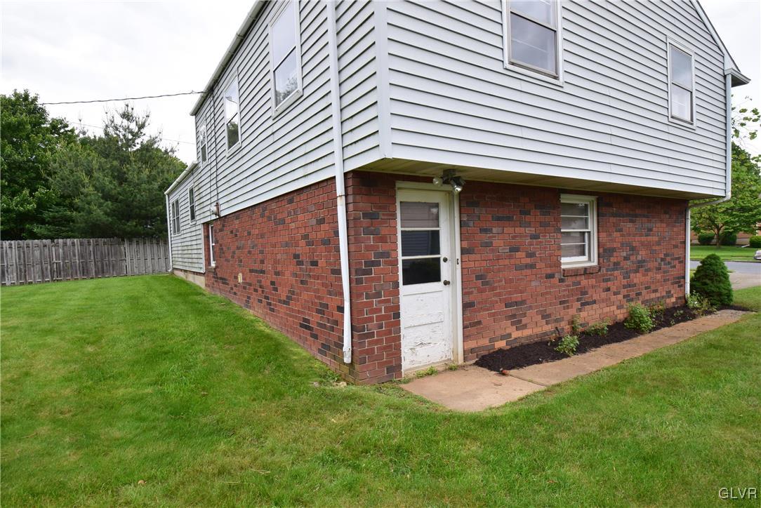 1938 Pinehurst Road Bethlehem, PA 18018 - Photo 29 of 32 Gallery Image 29