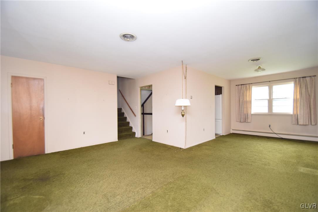 1938 Pinehurst Road Bethlehem, PA 18018 - Photo 6 of 32 Gallery Image 6