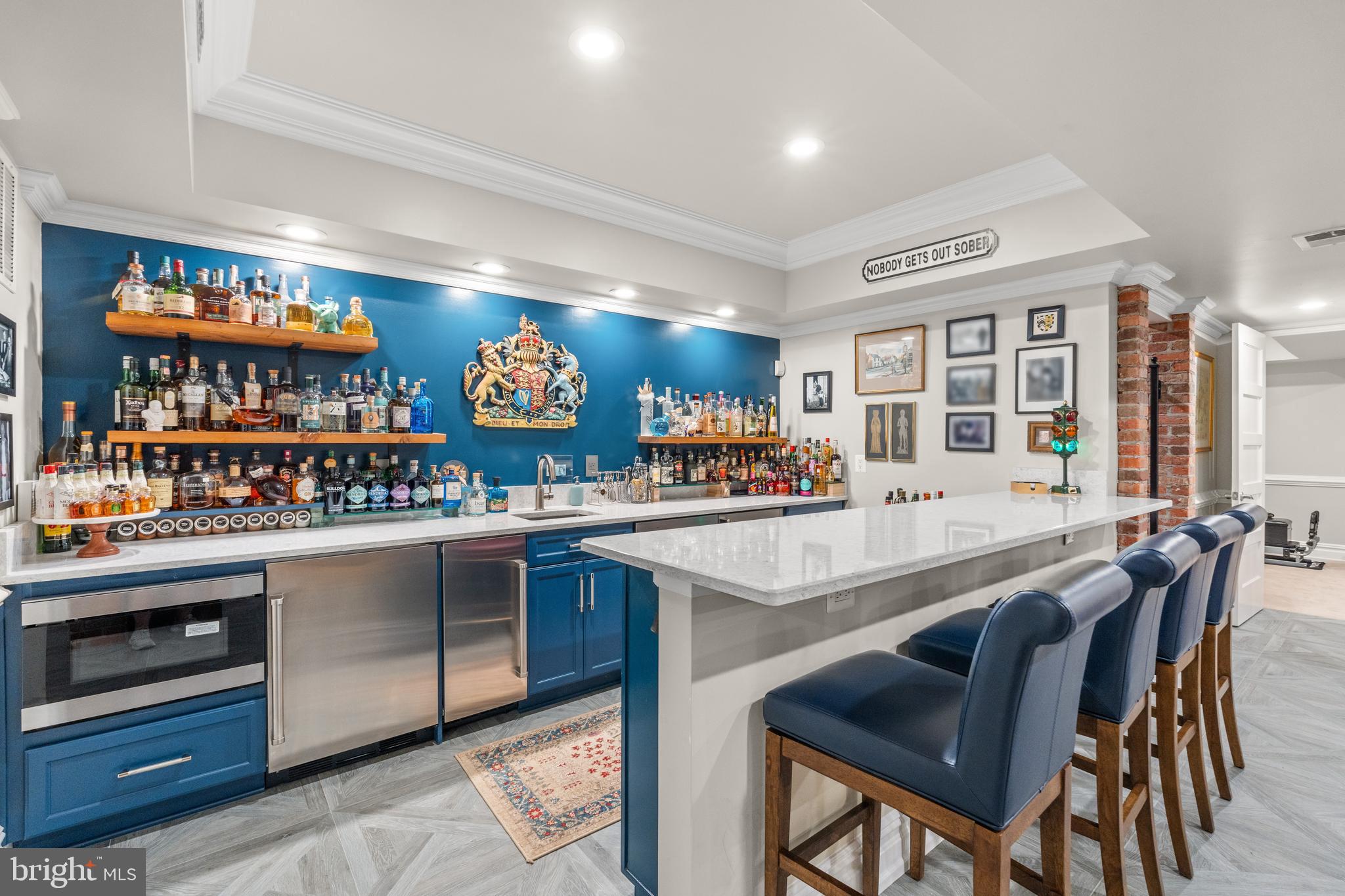 3107 Russell Road Alexandria, VA 22305 - Photo 2 of 90 A true English pub