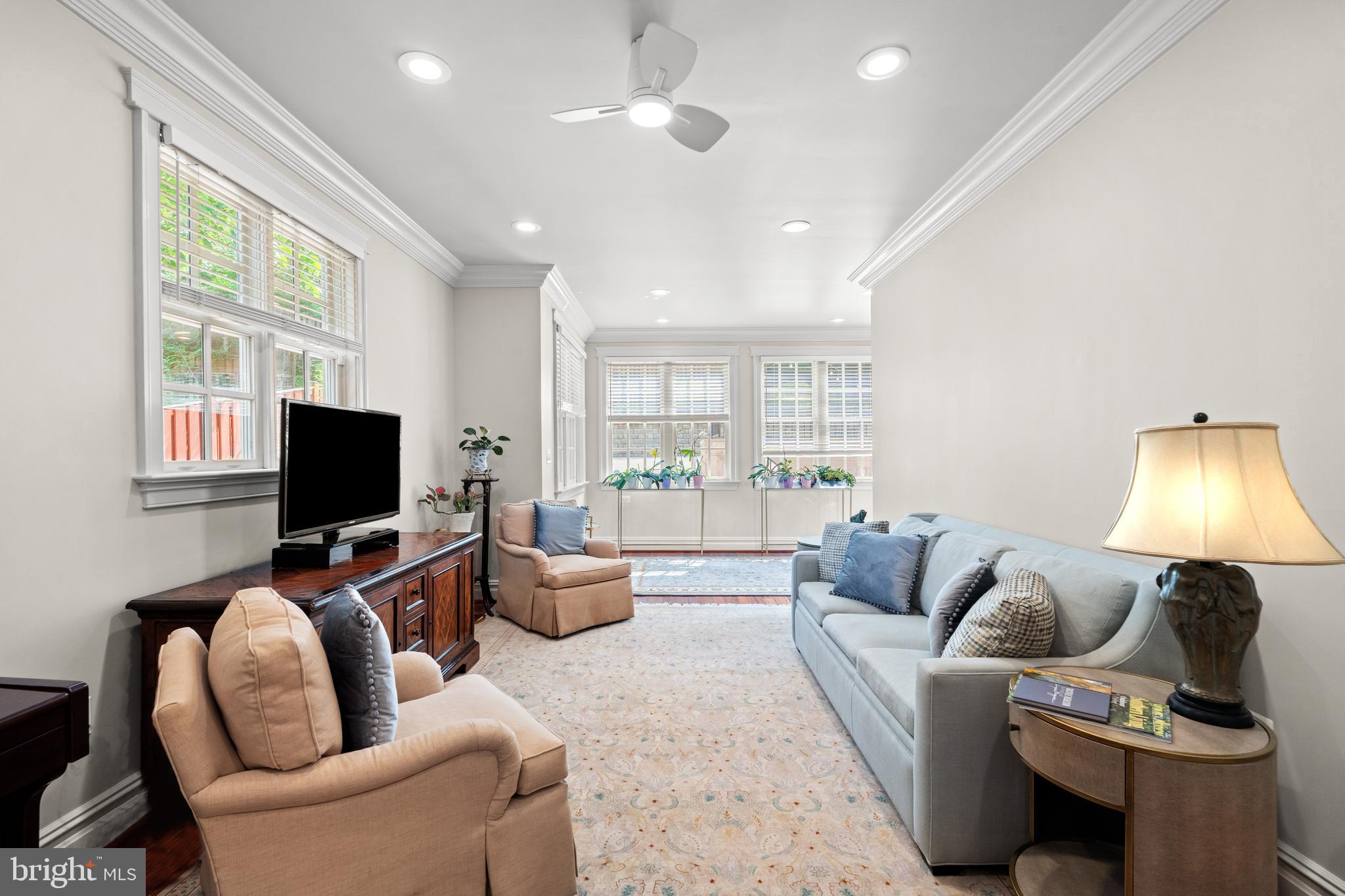 3107 Russell Road Alexandria, VA 22305 - Photo 30 of 90 Family Room