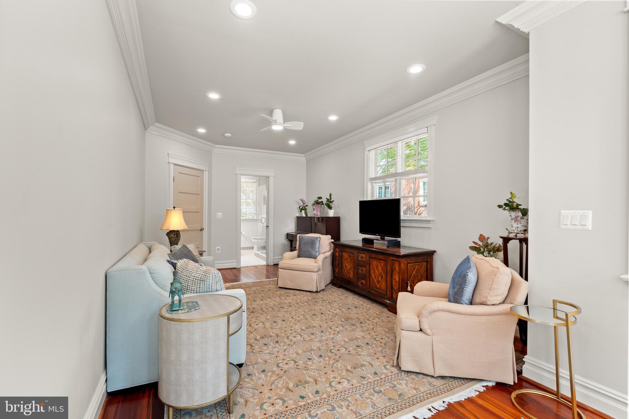3107 Russell Road Alexandria, VA 22305 - Photo 31 of 90 Family Room