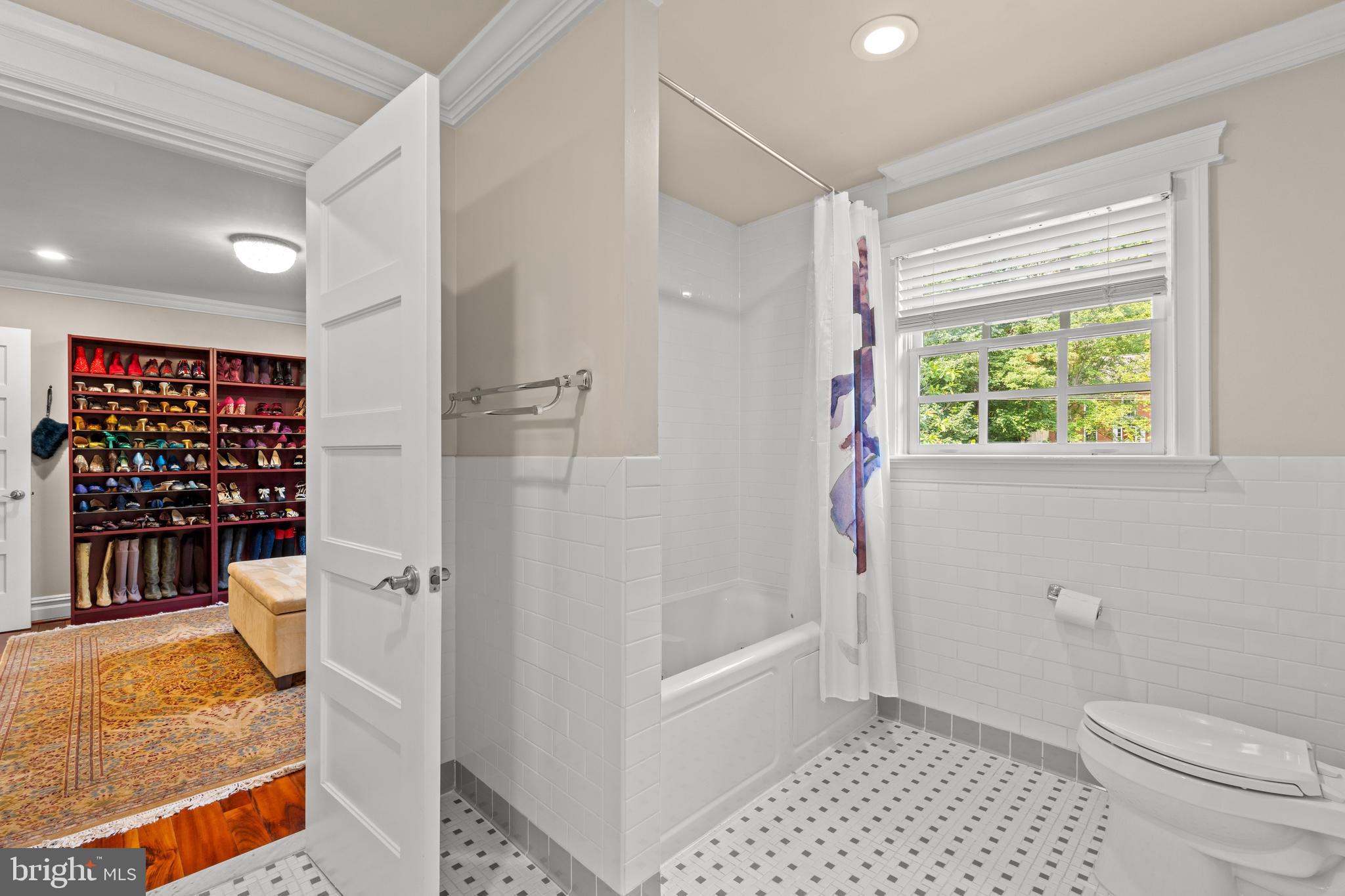 3107 Russell Road Alexandria, VA 22305 - Photo 50 of 90 Bedroom #3 Bathroom Suite