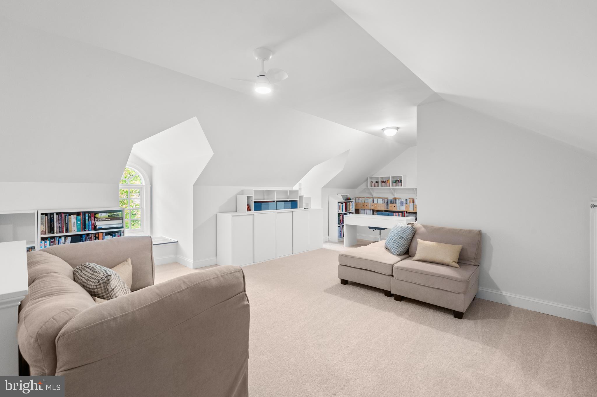 3107 Russell Road Alexandria, VA 22305 - Photo 62 of 90 Top Level Studio?