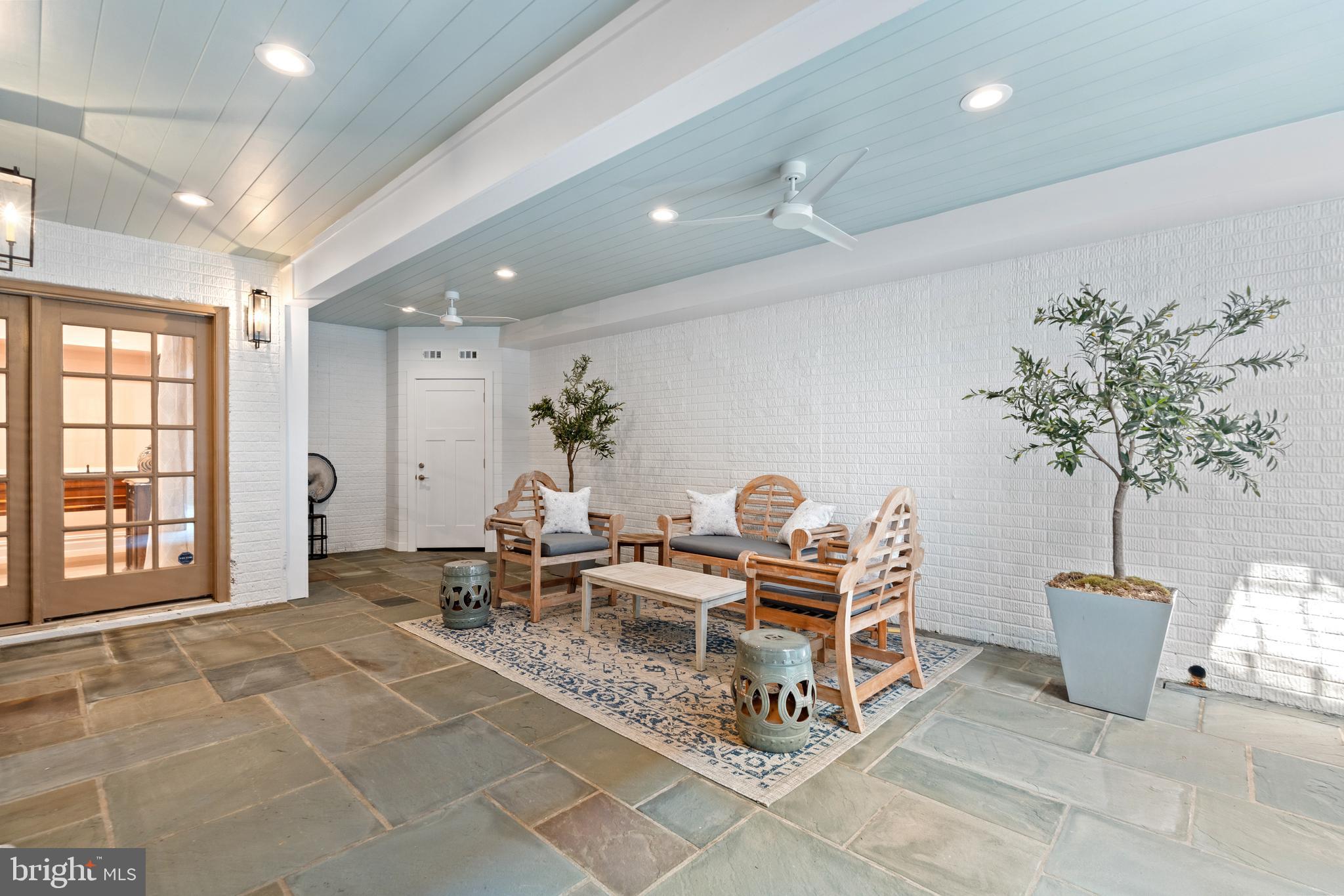 3107 Russell Road Alexandria, VA 22305 - Photo 76 of 90 Exterior covered walk-out patio