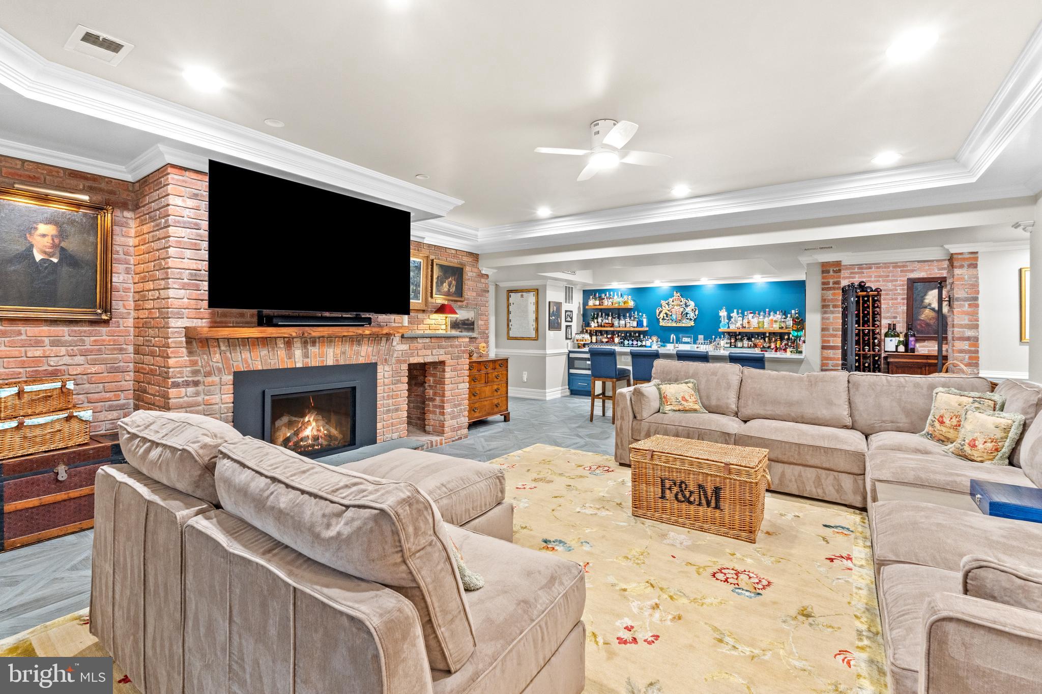 3107 Russell Road Alexandria, VA 22305 - Photo 77 of 90 Family Room