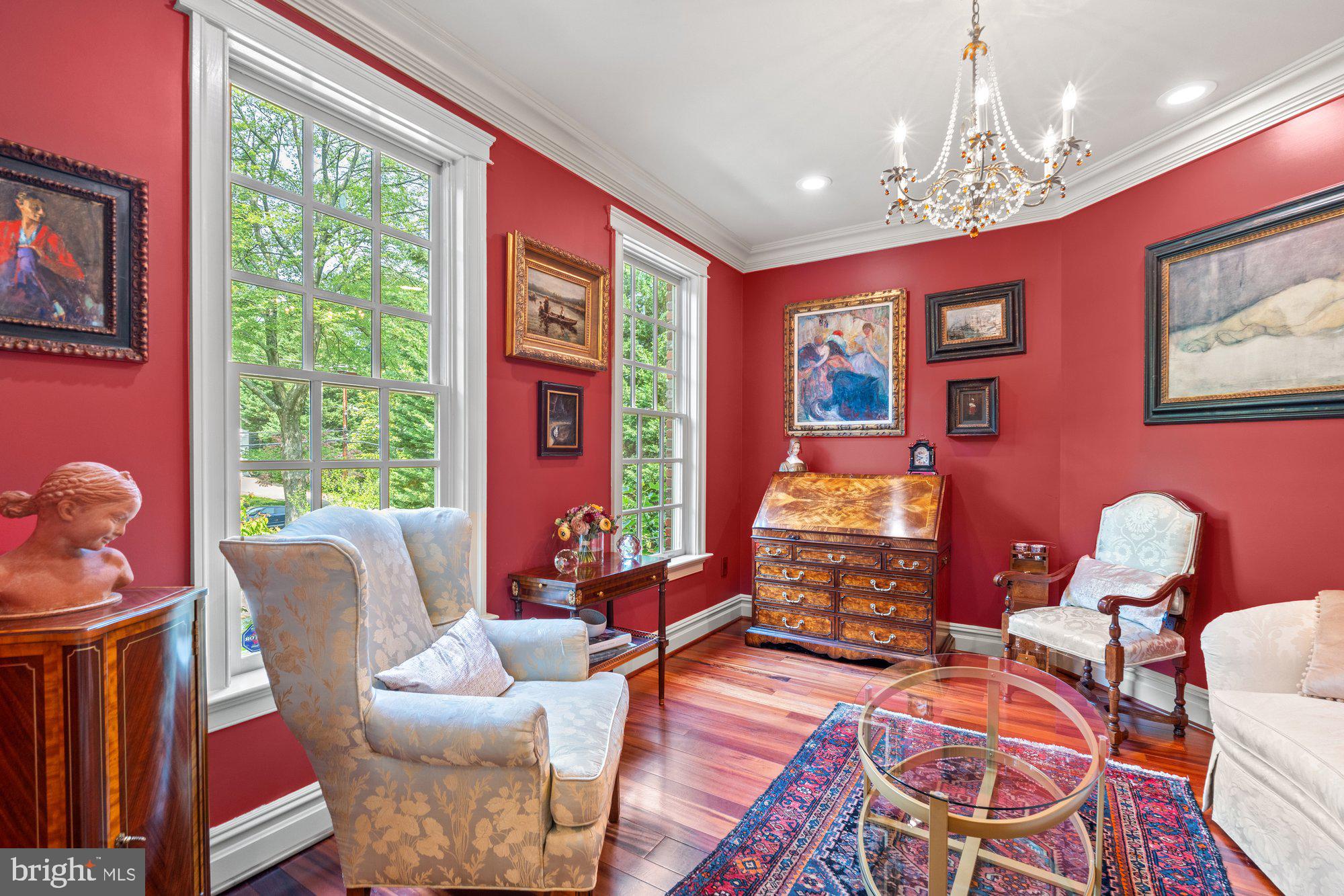 3107 Russell Road Alexandria, VA 22305 - Photo 8 of 90 Library/ Parlor