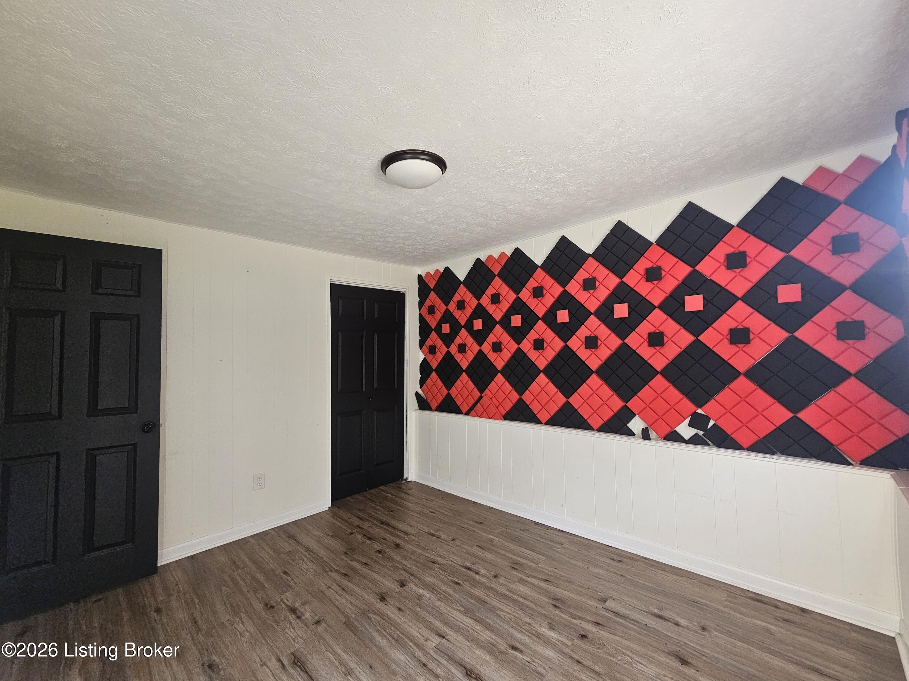 1411 Knight Road Louisville, KY 40214 - Photo 53 of 58 20260515_182334