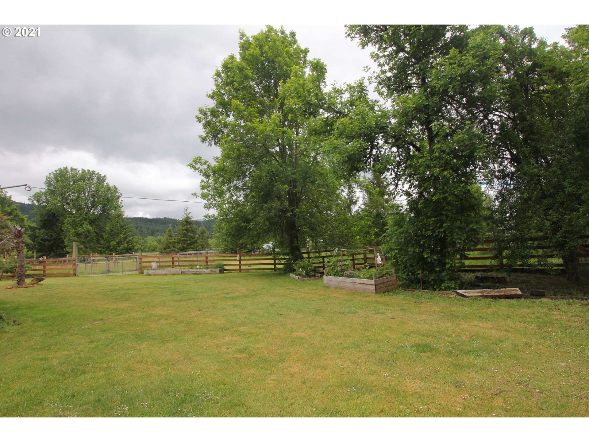 90612 Nadeau Road Springfield, OR 97478 - Photo 21 of 32