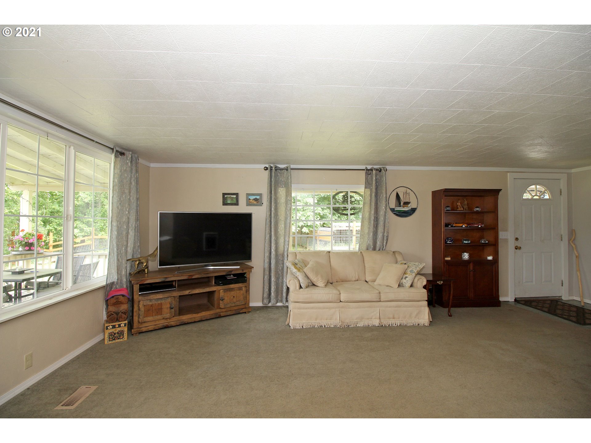 90612 Nadeau Road Springfield, OR 97478 - Photo 10 of 32