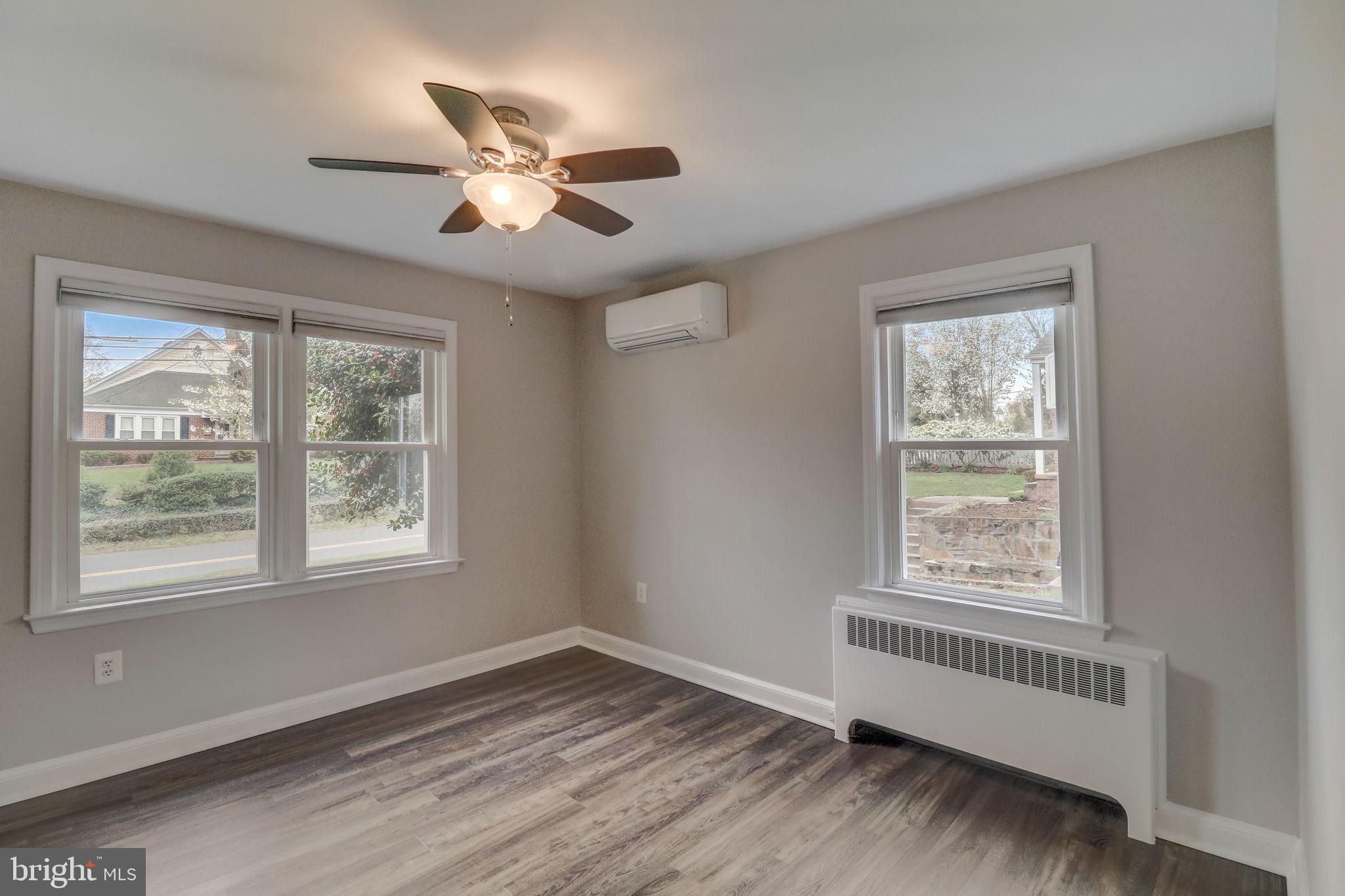 610 Edwards Ferry Road Northeast Leesburg, VA 20176 - Photo 16 of 36 Bedroom 2