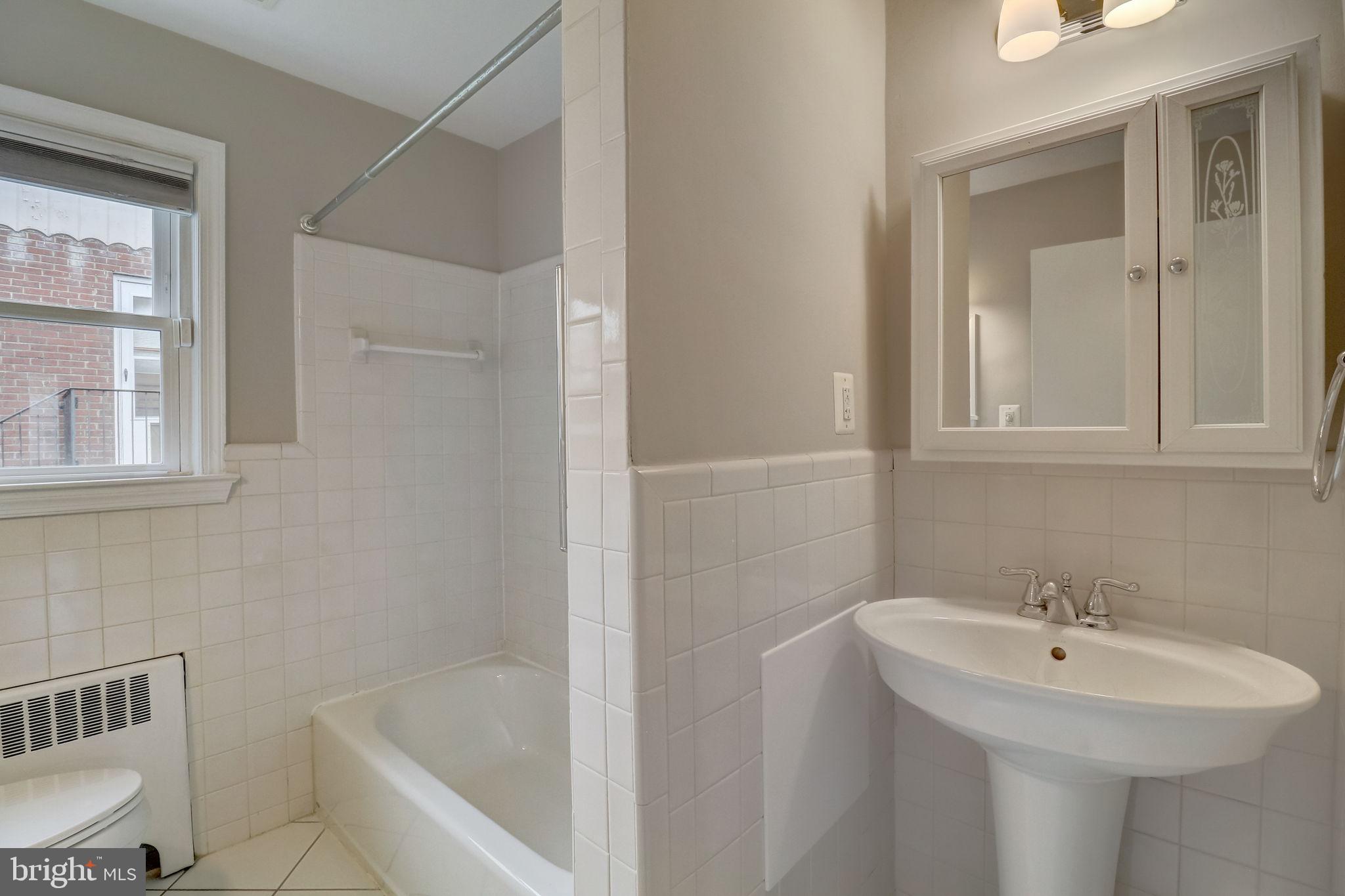 610 Edwards Ferry Road Northeast Leesburg, VA 20176 - Photo 19 of 36 Gallery Image 19