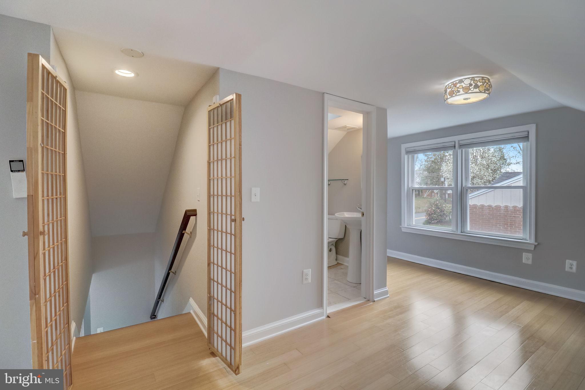 610 Edwards Ferry Road Northeast Leesburg, VA 20176 - Photo 23 of 36 Gallery Image 23