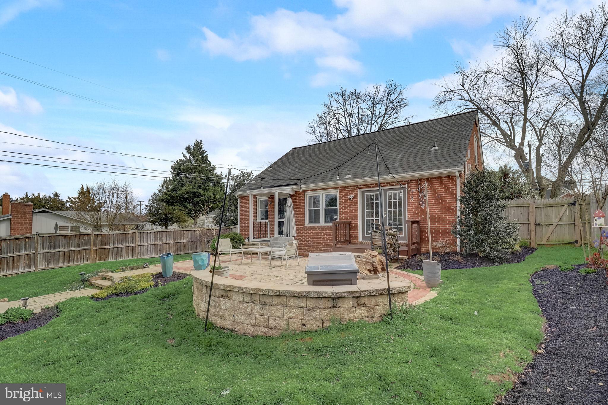 610 Edwards Ferry Road Northeast Leesburg, VA 20176 - Photo 29 of 36 Gallery Image 29