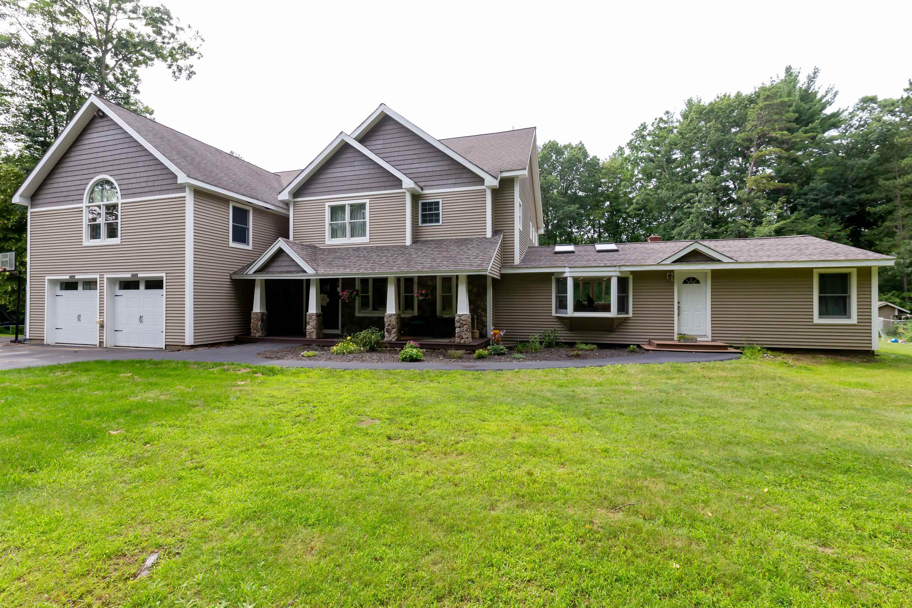 102 Seaverns Bridge Road Merrimack, NH 03054 - Photo 2 of 40 Gallery Image 2