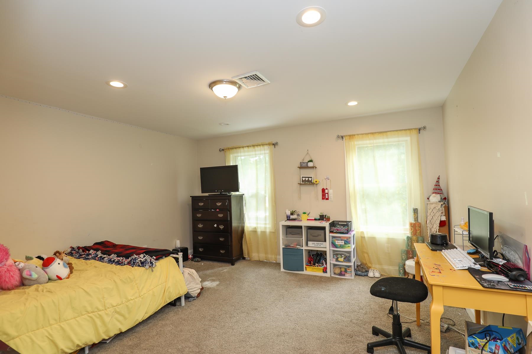 102 Seaverns Bridge Road Merrimack, NH 03054 - Photo 28 of 40 Gallery Image 28