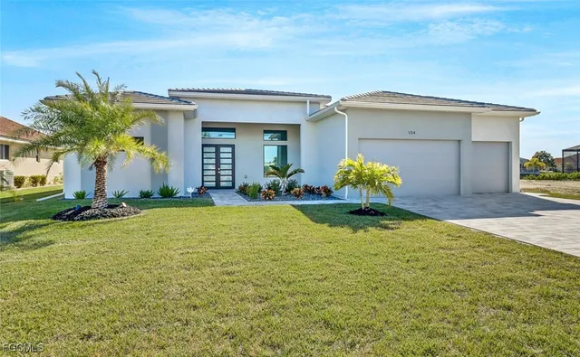 $830,000 | 104 Northeast 6th Street, Cape Coral, FL 33909