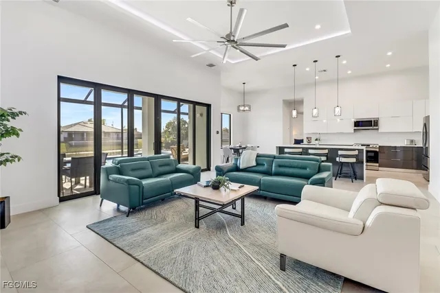 $830,000 | 104 Northeast 6th Street, Cape Coral, FL 33909