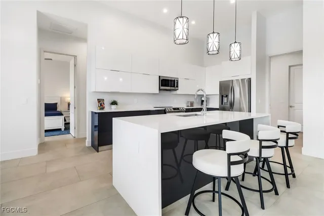 $830,000 | 104 Northeast 6th Street, Cape Coral, FL 33909