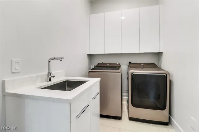 $830,000 | 104 Northeast 6th Street, Cape Coral, FL 33909