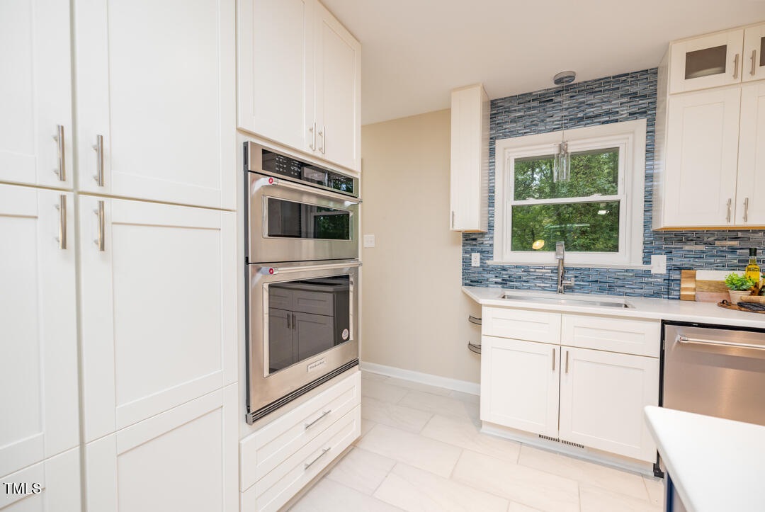 111 Merwin Road Raleigh, NC 27606 - Photo 12 of 51 111-Merwin-Rd-12
