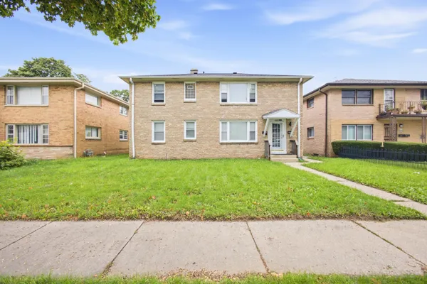 $275,000 | 6826 West Congress Street, Unit 6828, Milwaukee, WI 53218