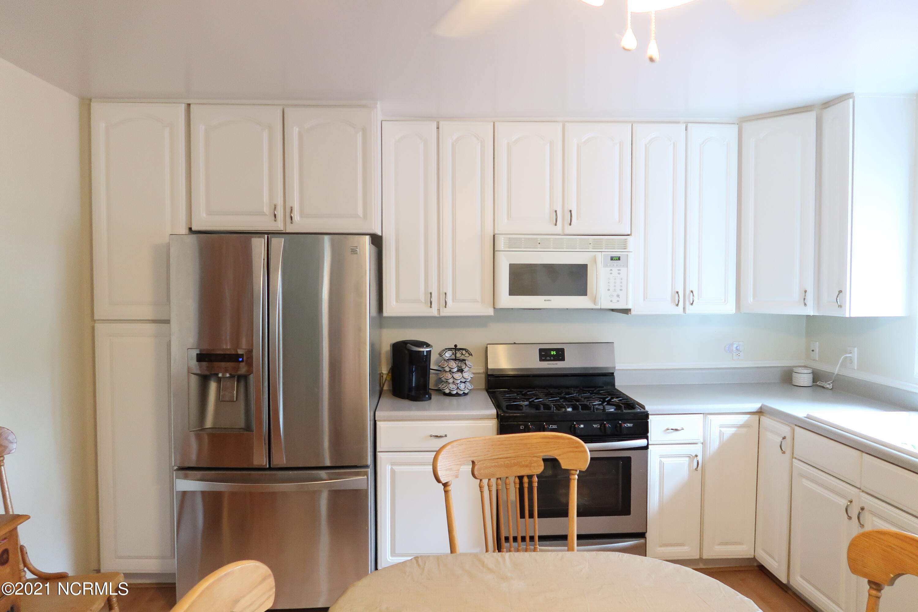 413 East Grantham Road New Bern, NC 28560 - Photo 14 of 56 kitchen
