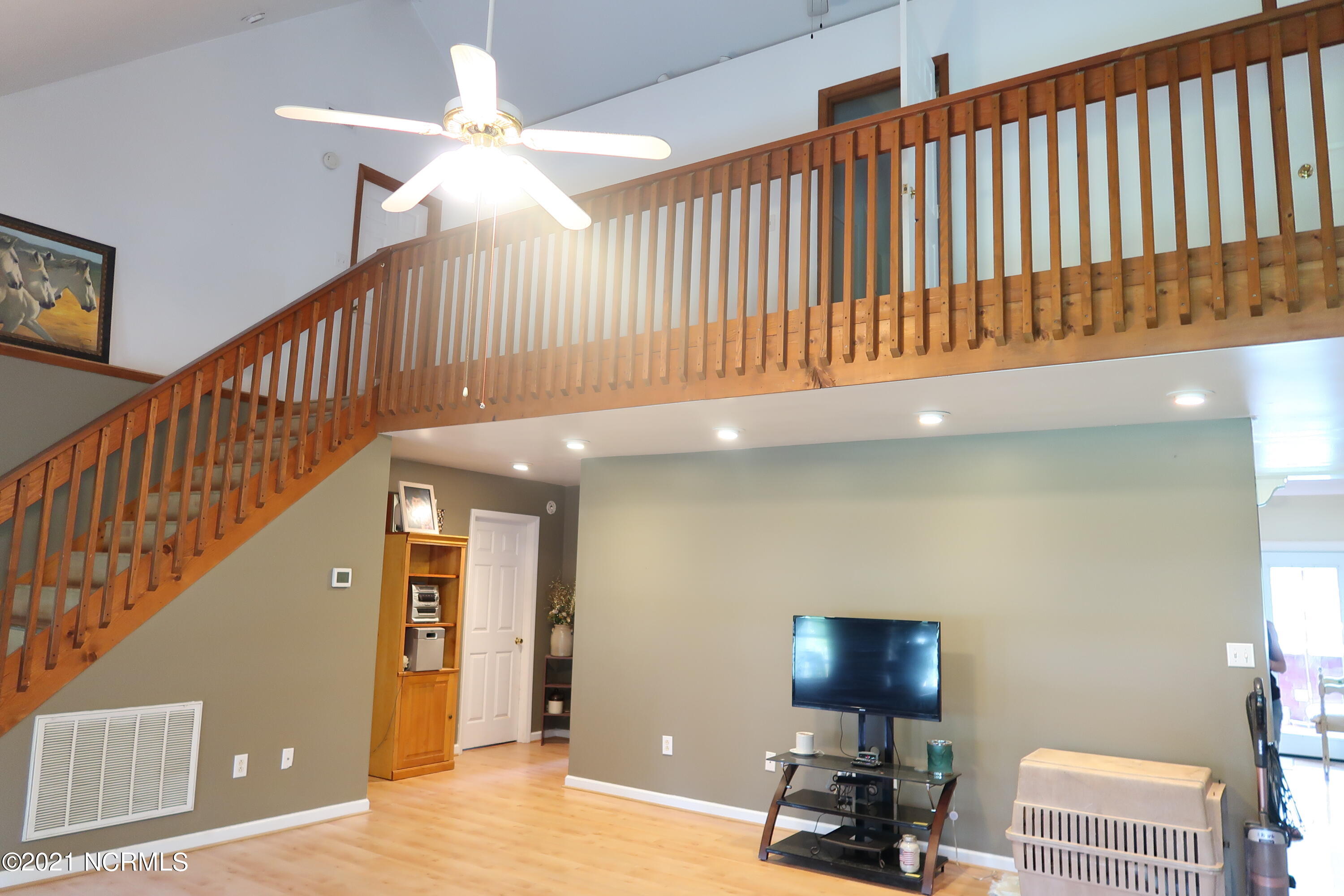 413 East Grantham Road New Bern, NC 28560 - Photo 17 of 56 tall ceilings