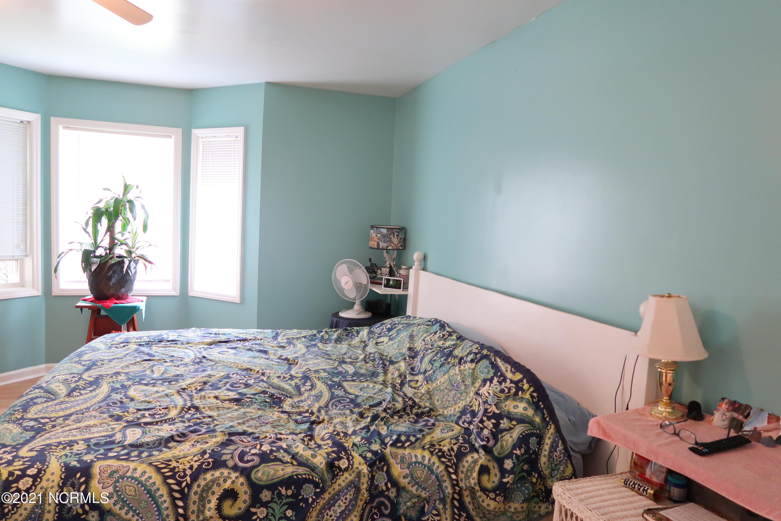 413 East Grantham Road New Bern, NC 28560 - Photo 27 of 56 master bedroom